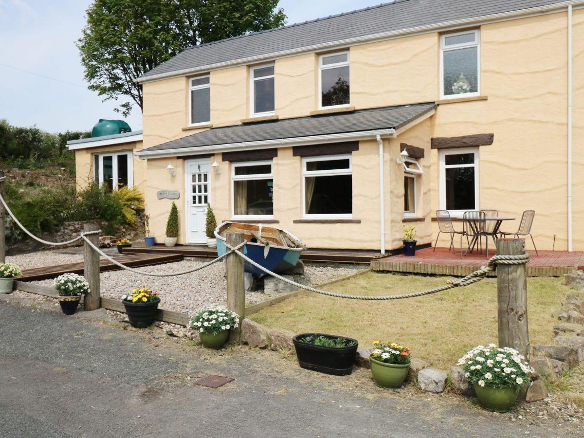 Habititabities Hotel Tenby Exterior photo